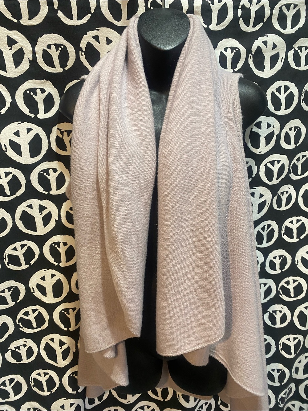 MAUVE ACRYLIC SWEATER PONCHO/CAPE O/S